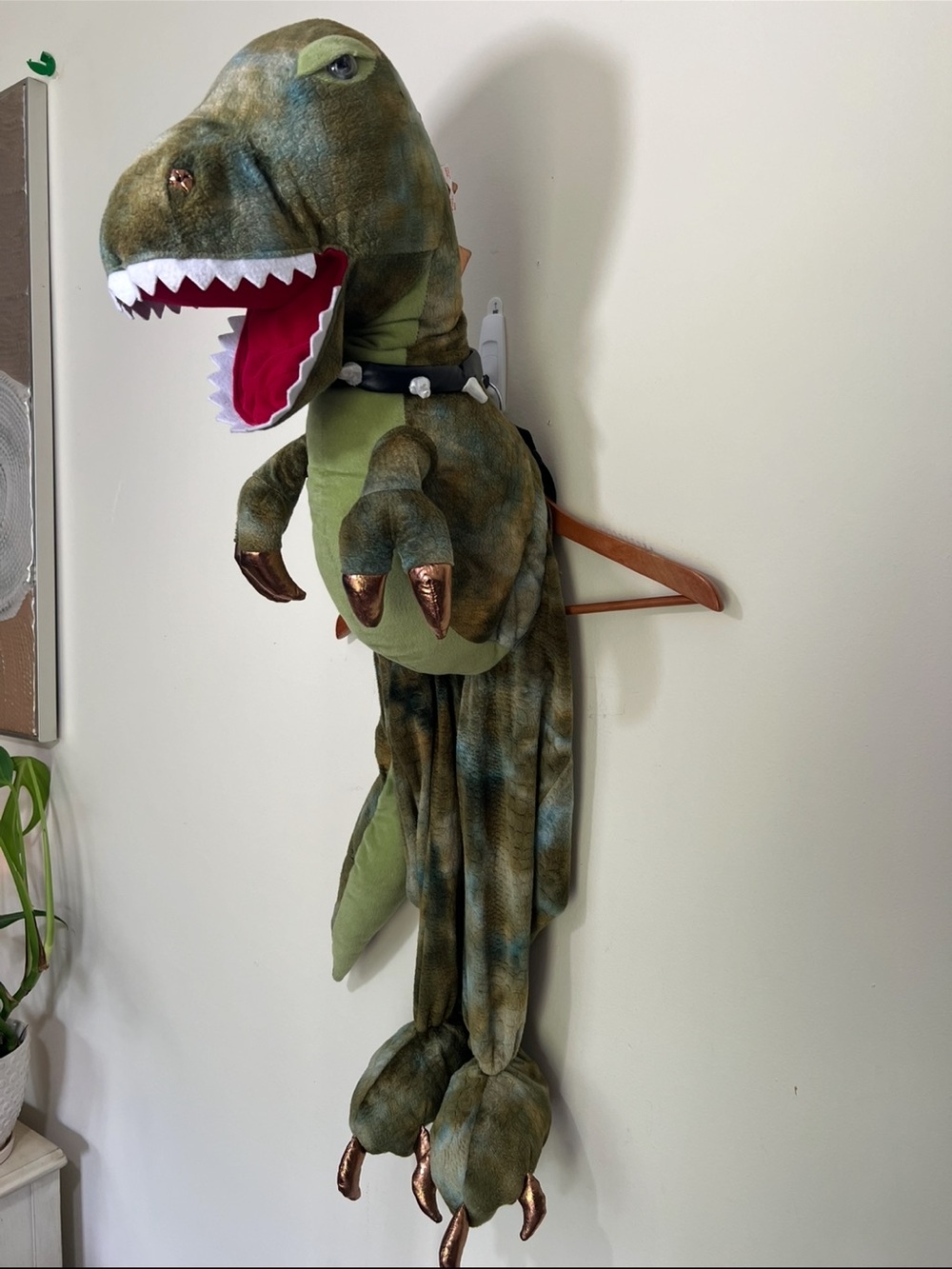 Ministry of Rascals Kids T-Rex Dinosaur Ride-On Costume Step-In Plush 3-7 yrs